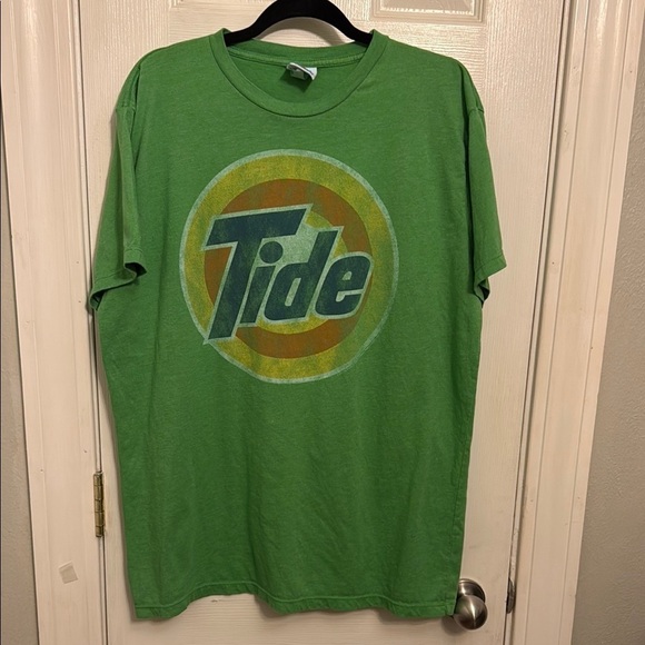 Junk Food Clothing Vintage Green and Yellow Short Sleeve Tee - Picture 1 of 8